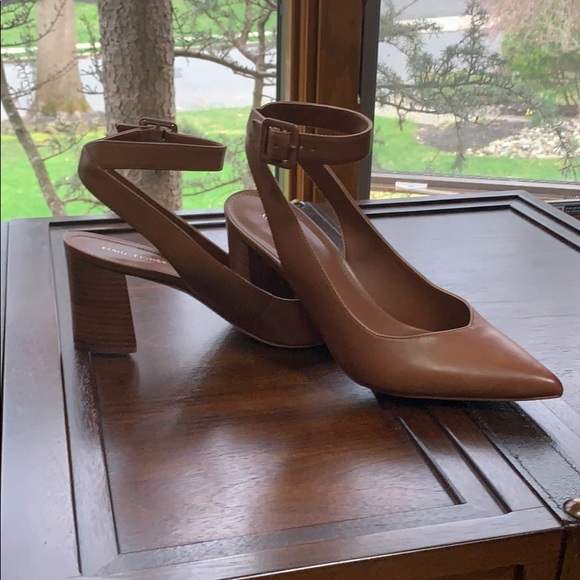 marc fisher carry pump